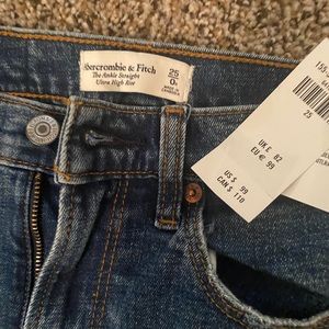 Abercrombie jeans new with tag